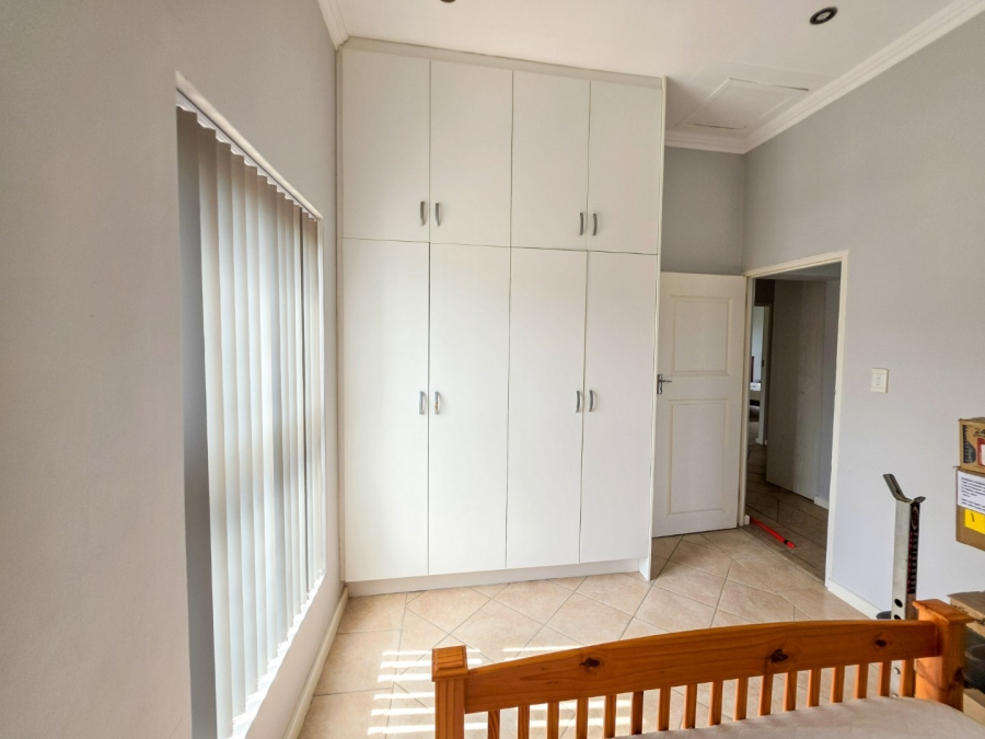 1 Bedroom Property for Sale in Stilbaai Western Cape